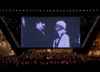 بصوته.. كريم عبد العزيز يروي بصوته قصة اكتشاف مقبرة توت عنخ آمون في افتتاح المتحف المصري الكبير