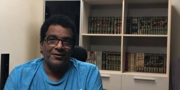 رحيل السيناريست أحمد عبدالله عن 60 عامًا.. مؤلف «البطولات الجماعية» يترك إرثًا سينمائيًا كبيرًا