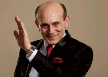 الرئيس السيسي يوجّه بمتابعة الحالة الصحية للفنان الكبير محمد صبحي