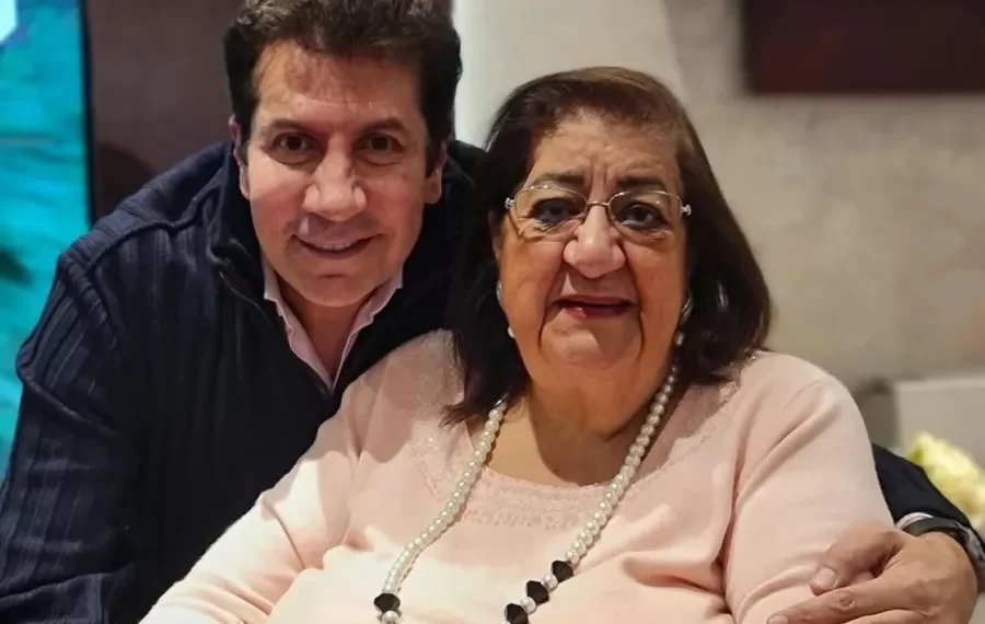 المستشار أمير رمزي يعلن تفاصيل جنازة والدته الراحلة مرجريت توفيق