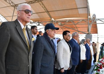 وزير الشباب والرياضة يشهد انطلاق أولى منافسات مهرجان الوادي الجديد الدولي للرياضات التراثية والصحراوية