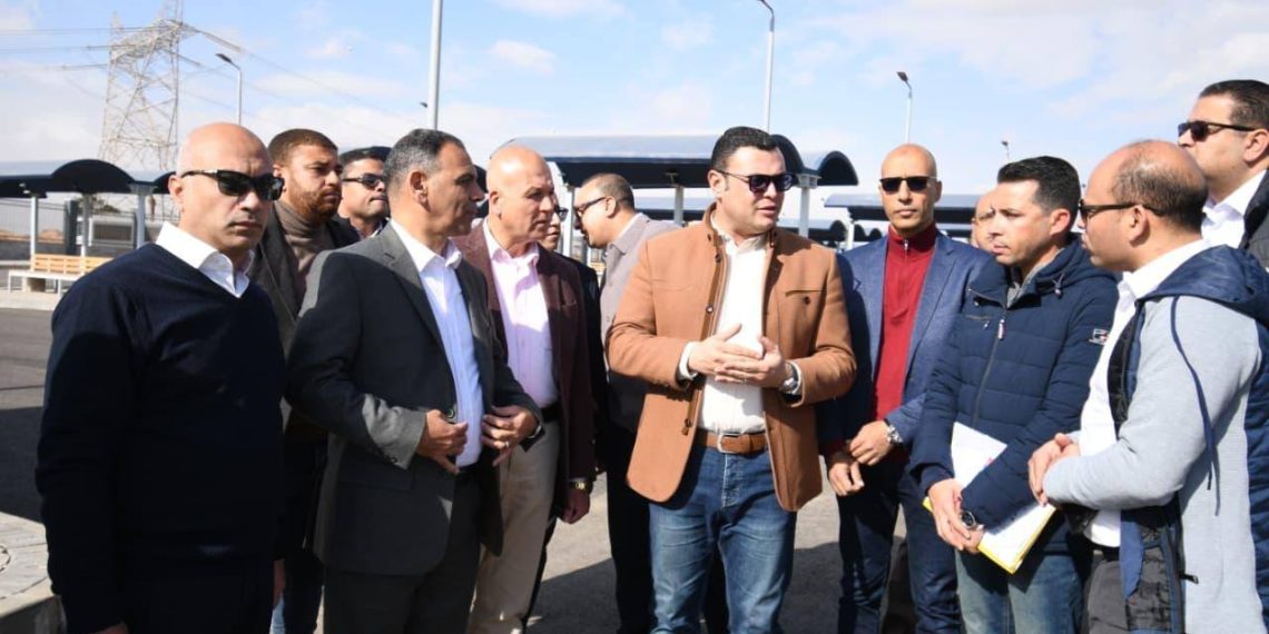 وزير الإسكان يتفقد الموقف الإقليمي والمجمع الشرطي في حدائق العاصمة