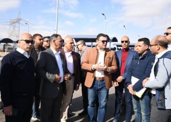 وزير الإسكان يتفقد الموقف الإقليمي والمجمع الشرطي في حدائق العاصمة