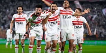 كاف يعلن طاقم تحكيم مباراة الزمالك والمصري في الكونفدرالية