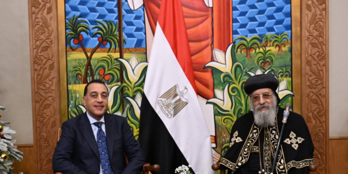 رئيس الوزراء يزور الكاتدرائية المرقسية لتقديم التهنئة لقداسة البابا تواضروس الثاني بمناسبة عيد الميلاد المجيد